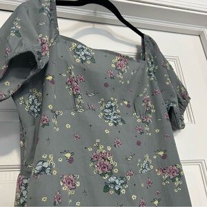 Disney Parks large Aladdin Jasmine subtle floral print gray dress spring smocked